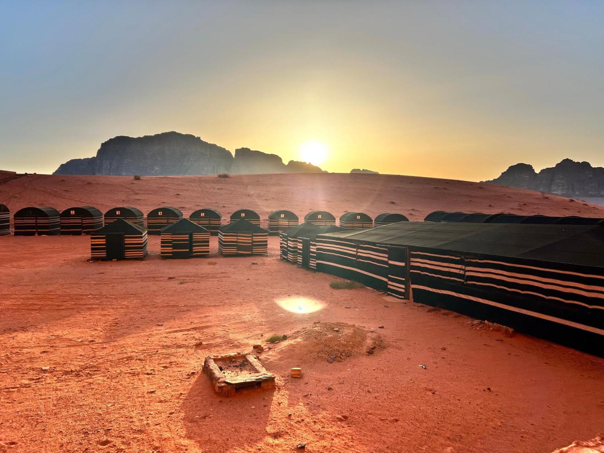 Bedouin Traditions Camp Wadi Rum Ngoại thất bức ảnh